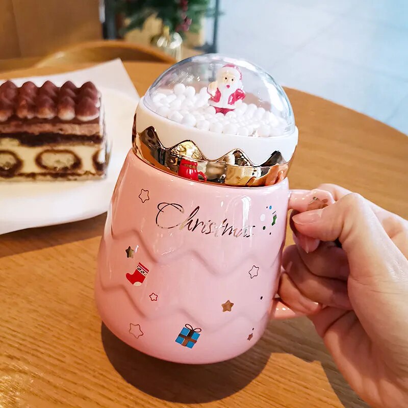 New Christmas Mugs with Innovative Lid Design