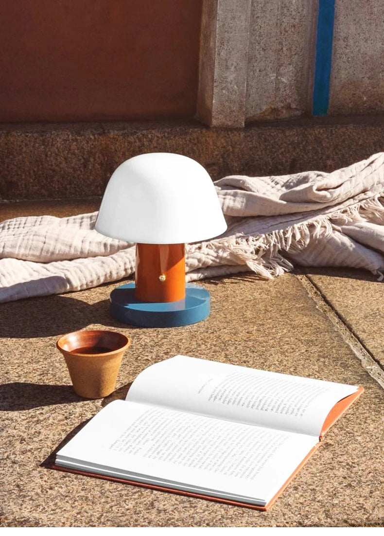 GloShroom Cordless Table Lamp In Nude