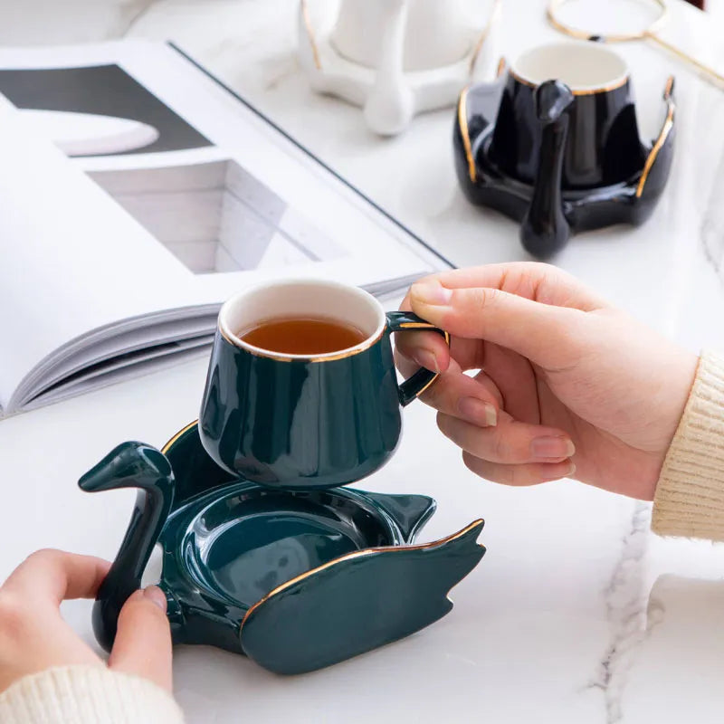 Creative Swan Coffee/Tea Cup & Saucer Set