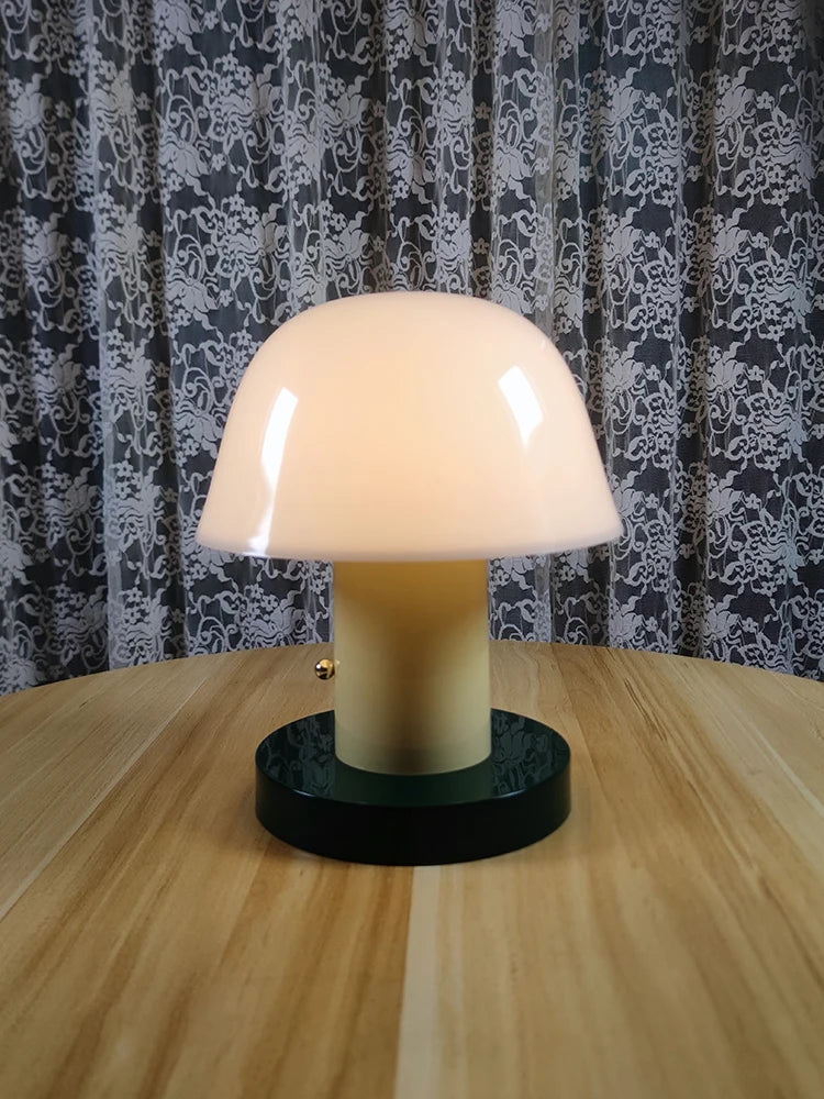 GloShroom Cordless Table Lamp In Nude