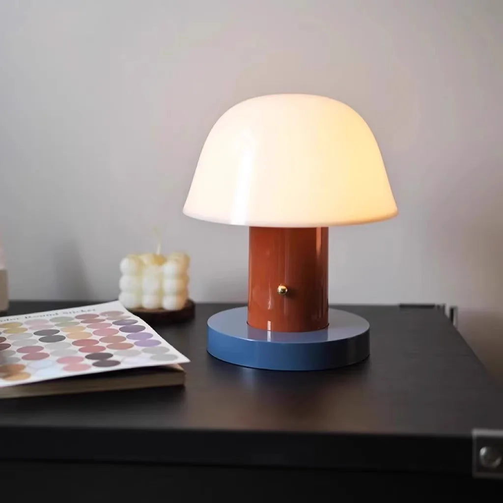 GloShroom Cordless Table Lamp In Nude