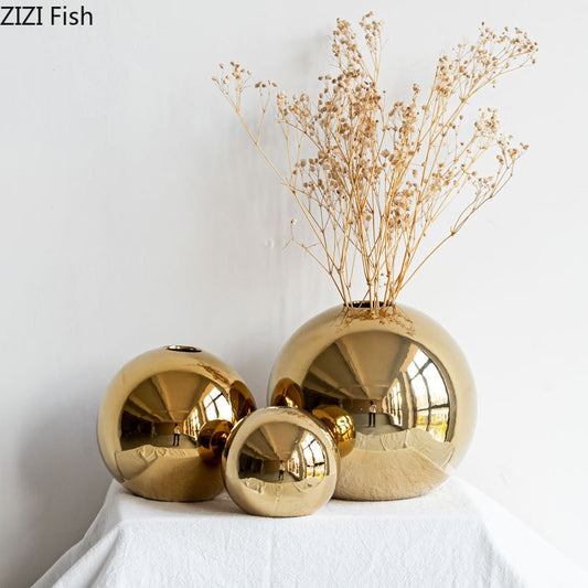 Golden Harmony: Artistic Ceramic Vase with Hydroponic Elegance